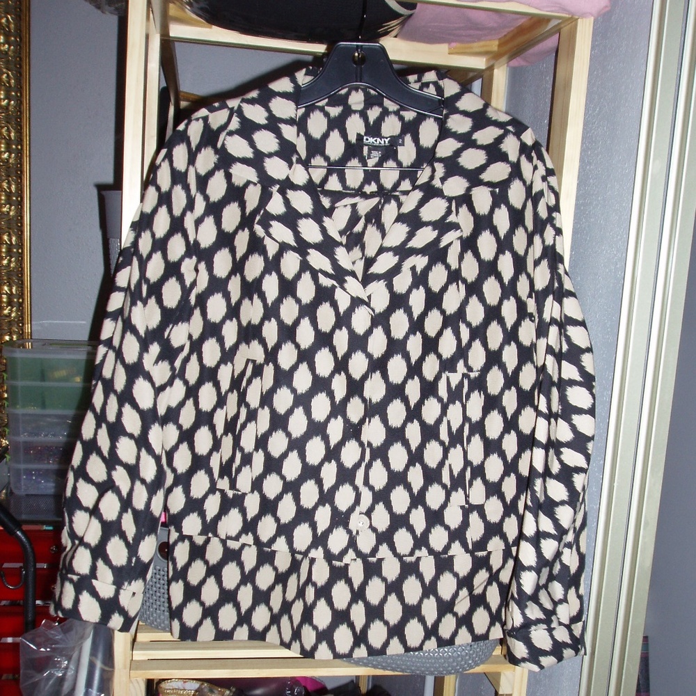 EUC 2 PC. DKNY Donna Karen New York Skirt/Jacket